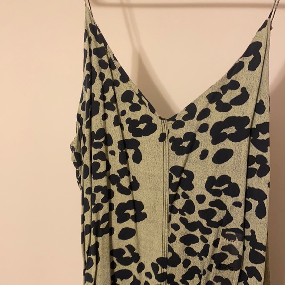 Cute Tank - light Green with leopard print - Picture 1 of 4